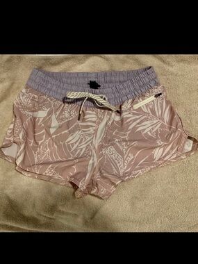 Vuori Mauve Leaf-Print Athletic Shorts